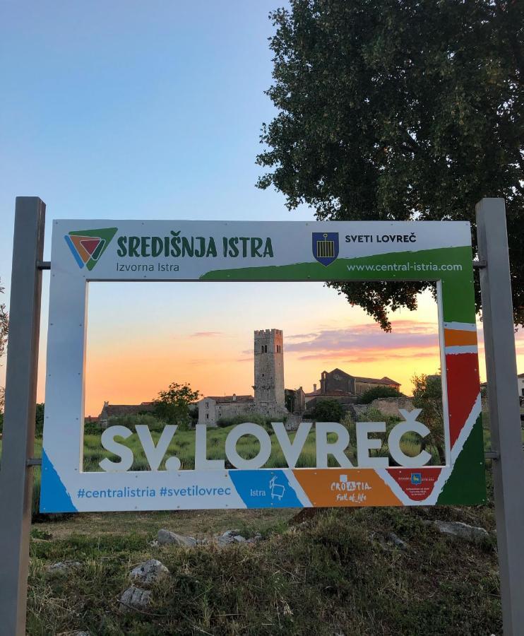 Lavanda Sveti Lovreč Pazenatički Extérieur photo